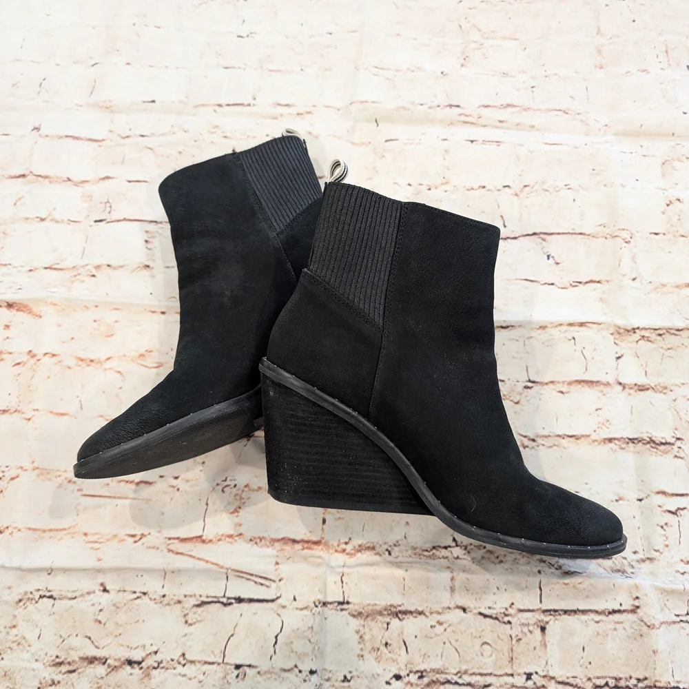 SALE Dr. Scholl's Mania Black Wedge Ankle Boots - Like New! - Picture 7 of 10